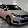Citroën C4 sous douane thumb 3