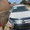 Mitsubishi outlander 2016 thumb 3