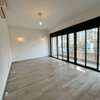 Appartement F4  à louer au Point  E thumb 2