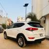 Je vends ma Hyundai Tucson 2016 automatique essence thumb 6