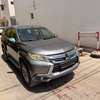 Mitsubishi pajero _2019 thumb 2