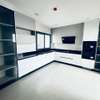 PENTHOUSE F5 A LOUER A NGOR thumb 4