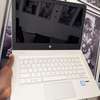 HP envy i7 6th gen / 8gb ram / 256gb thumb 4