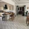 Appartement 4 chambres salon aux Almadie thumb 1