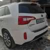 Kia Sorento SUV blanc spacieux et confortable thumb 4