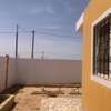 VILLA BASSE A LOUER A THIES  CITE DIOBASS thumb 2