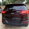 Jeep Cherokee thumb 2