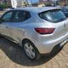 Renault clio thumb 3