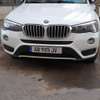 BMW X3 SUV blanc élégant thumb 0