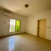APPARTEMENT F4 A LOUER A NGOR thumb 5