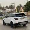 Range rover thumb 3
