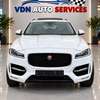 Jaguar F-Pace 2017 essence full options thumb 9
