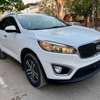 Je vends ma kia sorento 2017 automatic essence AWD thumb 2