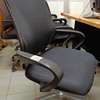 Chaise bureau ergonomique noire avec accoudoirs réglables thumb 0