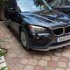 BMW X1 SUV compact noir performant et élégant thumb 1