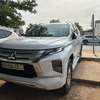 Mitsubishi Pajero Sport SUV 4x4 Blanc Puissant thumb 2