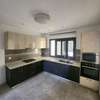 Appartement f4 haut standing au point E avec salle de sport thumb 11