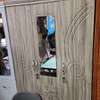 Armoire marron et blanc thumb 0