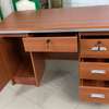 Table bureau vip thumb 1