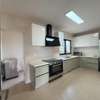 APPARTEMENT A LOUER AU POINT E thumb 1