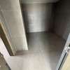 BUREAUX NEUFS DISPONIBLES – CITÉ KEUR GORGUI thumb 9