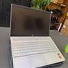 Hp ryzen 5 / 12gb ram / ssd 128 + 1000gb thumb 2
