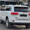 Jeep Grand Cherokee 4x4 SUV blanc spacieux thumb 9