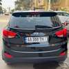 Hyundai SUV noir spacieux maniable et fiable thumb 8