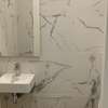 APPARTEMENT A LOUER AU POINT E thumb 7