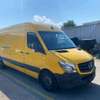Mercedes Sprinter fourgon utilitaire jaune grande capacité thumb 14