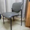 Chaise de bureau ergonomique gris métal robuste thumb 0