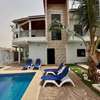 Villa à louer au rond-point ngaparou thumb 14