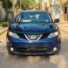 Nissan Qashqai SUV compact bleu faible kilométrage thumb 0