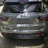 Jeep Compass 2018 SUV argent robuste et polyvalent thumb 2