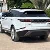 Range Rover Velar SUV blanc performance et style thumb 8