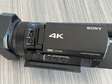 Sony Handycam FDR-AX700 -