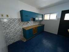 Appartement F3 salon à louer au plateau
