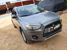 MITSUBSISHI  RvR essence automatique année 2013