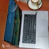 Apple MacBook Pro 16 pouces Retina Argent