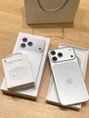 iphone 17Pro  Max  2 to sim physique