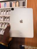 Ipad M2 256Gb wifi cellulaire 12.9 + clavier magic board