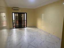 Appartement à louer de type F4 à sacré cœur 3