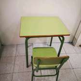 Table + chaise écolière