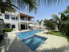 Villa R+2 meublée à louer à Saly cité milliardaire