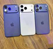 iPhone 17 Promax Sim Physique
