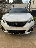 Peugeot 5008 Année :  *2017* Full options