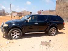 mitsubishi l200 2011