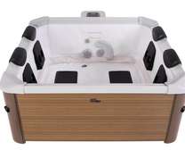 GRANDS SPAS RIGIDES 4 A 6 PLACES