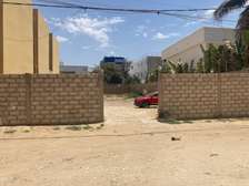 Terrain de 750m2 tf sis aux Almadies.