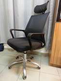 Chaise de bureau ergonomique noire avec appui-tête